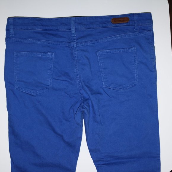 Bare Denim Blue Jeans - Picture 6 of 8